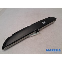 Citroen - C4 Picasso - Right blind