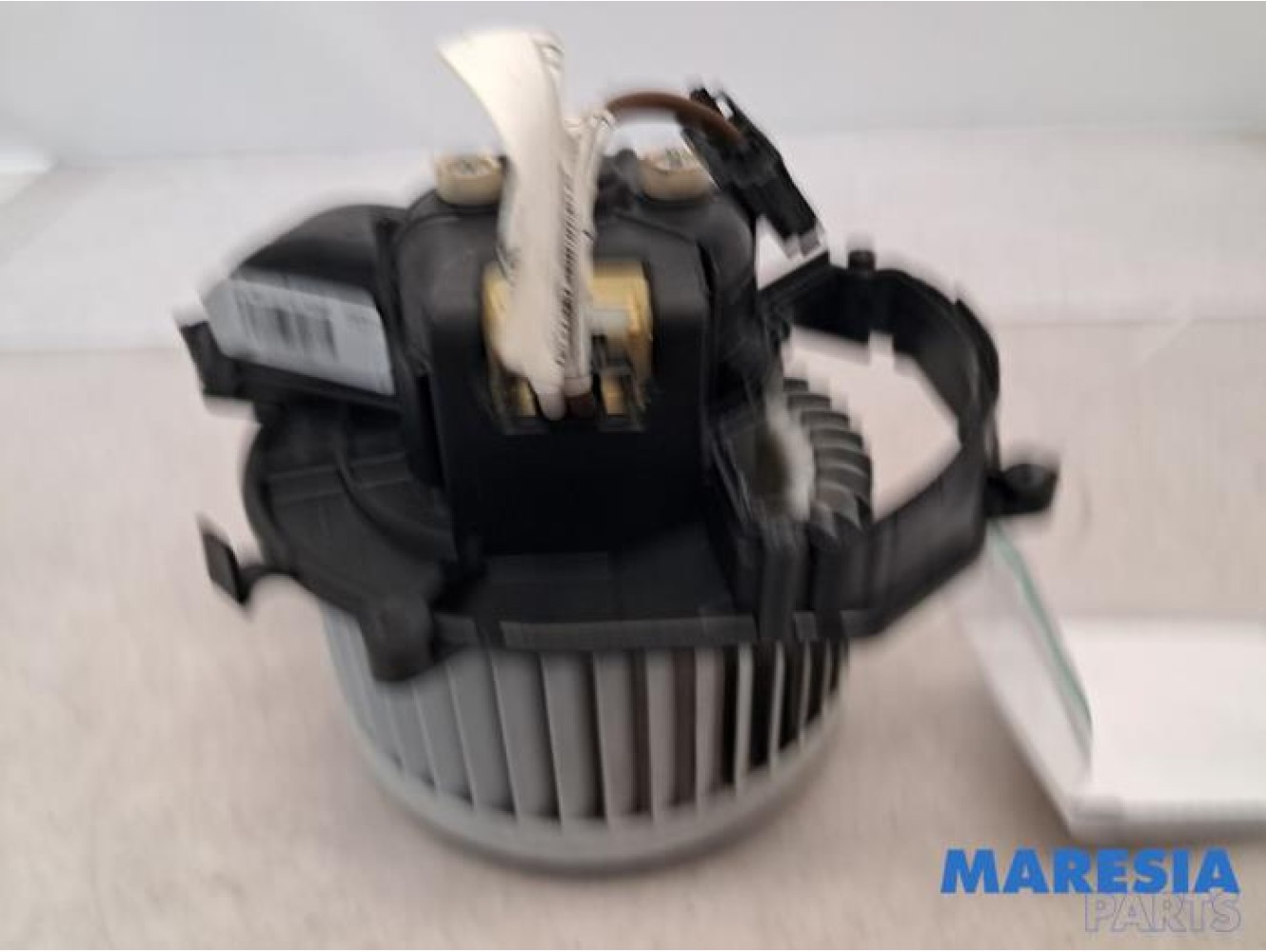 Citroen - C4 Picasso - Heating and ventilation fan motor