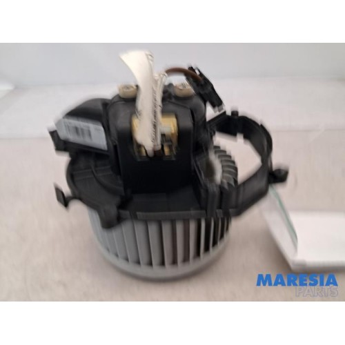 Citroen - C4 Picasso - Heating and ventilation fan motor