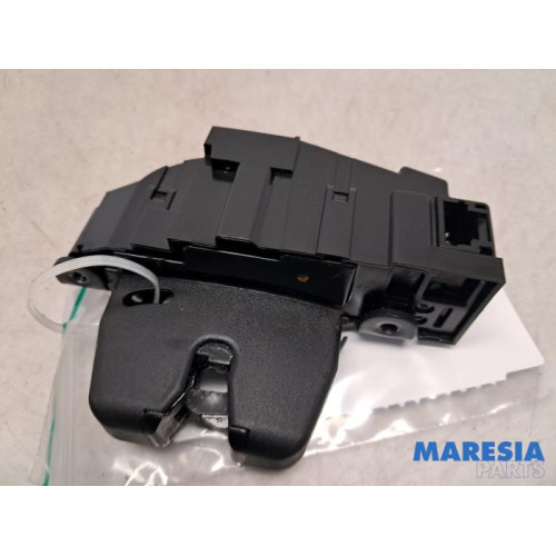Citroen - C4 Picasso - Tailgate lock mechanism