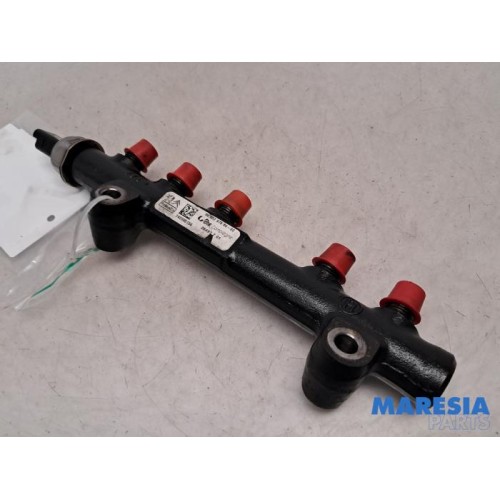 Citroen - C4 Picasso - Fuel injector nozzle