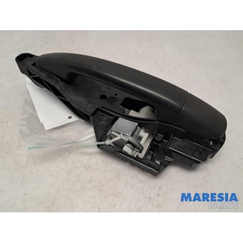 Toyota - Pro-Ace - Sliding door handle, right