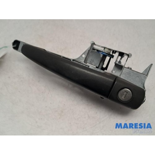 Toyota - Pro-Ace - Door handle 2-door, left