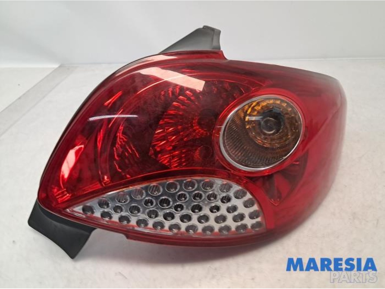 Peugeot - 206 PLUS - Taillight, right