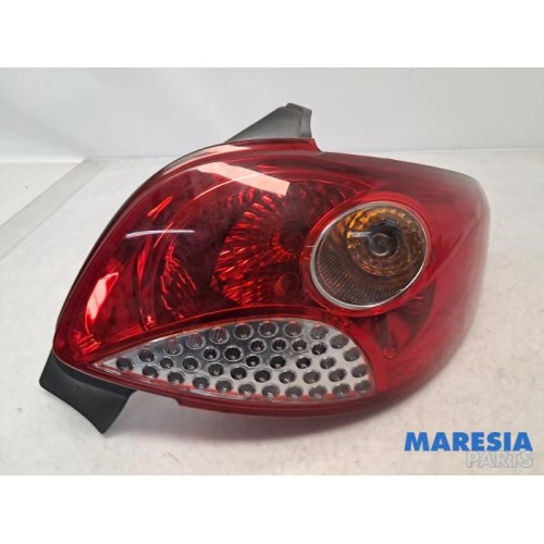Peugeot - 206 PLUS - Taillight, right