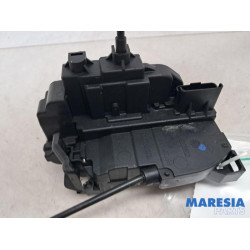 Renault - Megane - Rear door mechanism 4-door, right