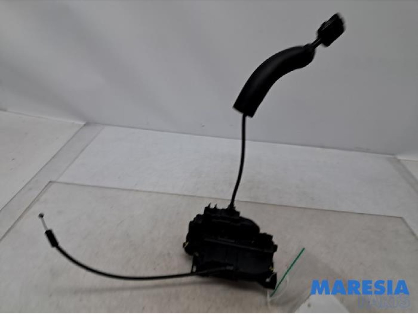 Renault - Megane - Front door lock mechanism 4-door, right