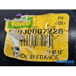 Renault - Megane - Front wiper motor