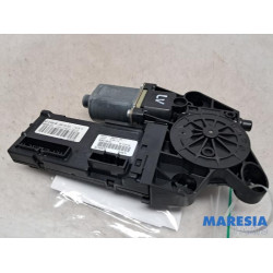 Renault - Megane - Door window motor