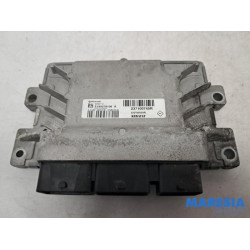 Renault - Megane - Engine management computer
