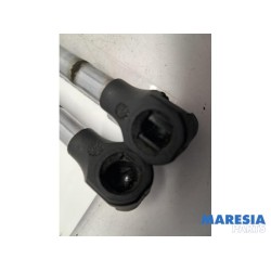 Toyota - Pro-Ace - Set of tailgate gas struts