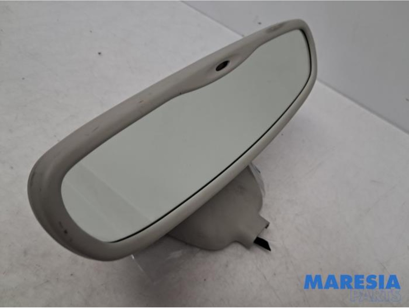 Renault - Megane - Rear view mirror