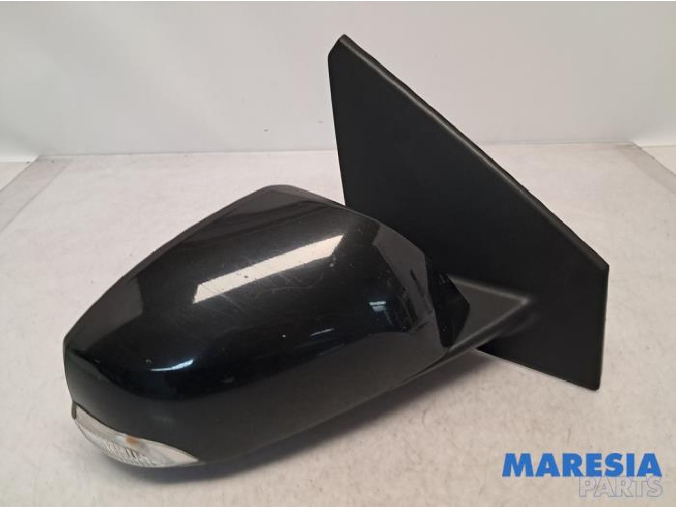 Renault - Megane - Wing mirror, right
