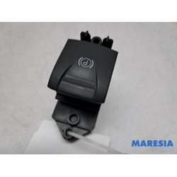 Renault - Megane - Parking brake switch