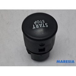Renault - Megane - Start/stop switch