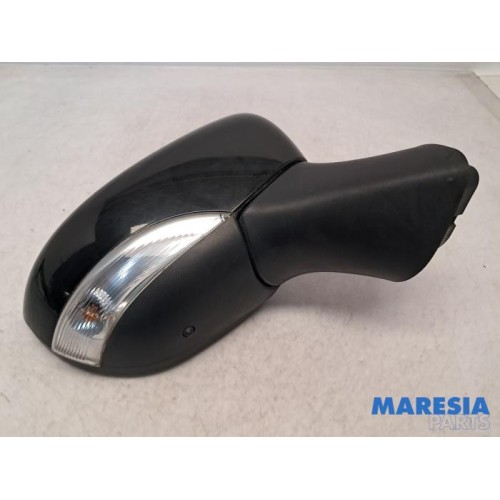 Renault - Clio - Wing mirror, right