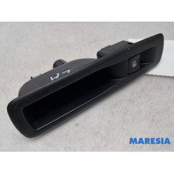 Renault - Megane - Electric window switch