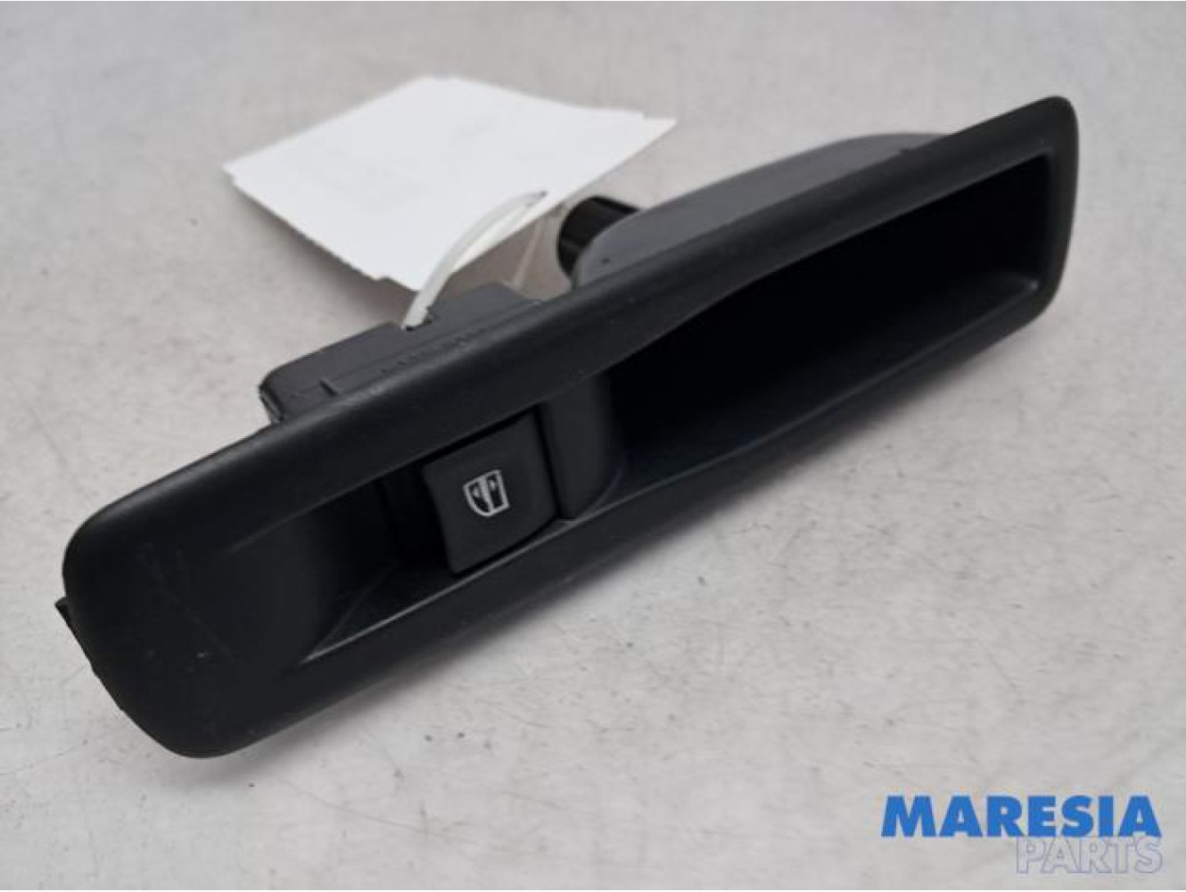 Renault - Megane - Electric window switch