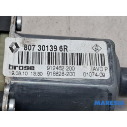 Renault - Megane - Door window motor