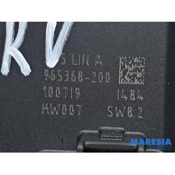 Renault - Megane - Door window motor