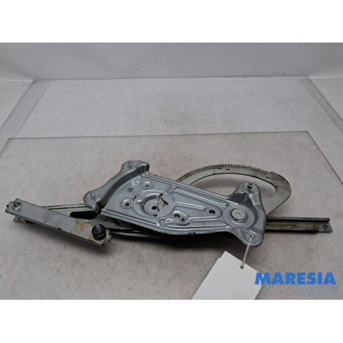 Renault - Megane - Window mechanism 4-door, front right
