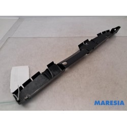 Peugeot - 206 PLUS - Air funnel
