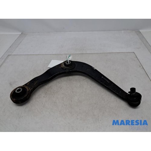 Peugeot - 206 PLUS - Front lower wishbone, right