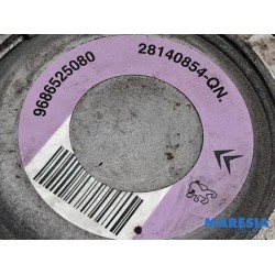 Peugeot - 206 PLUS - Power steering pump