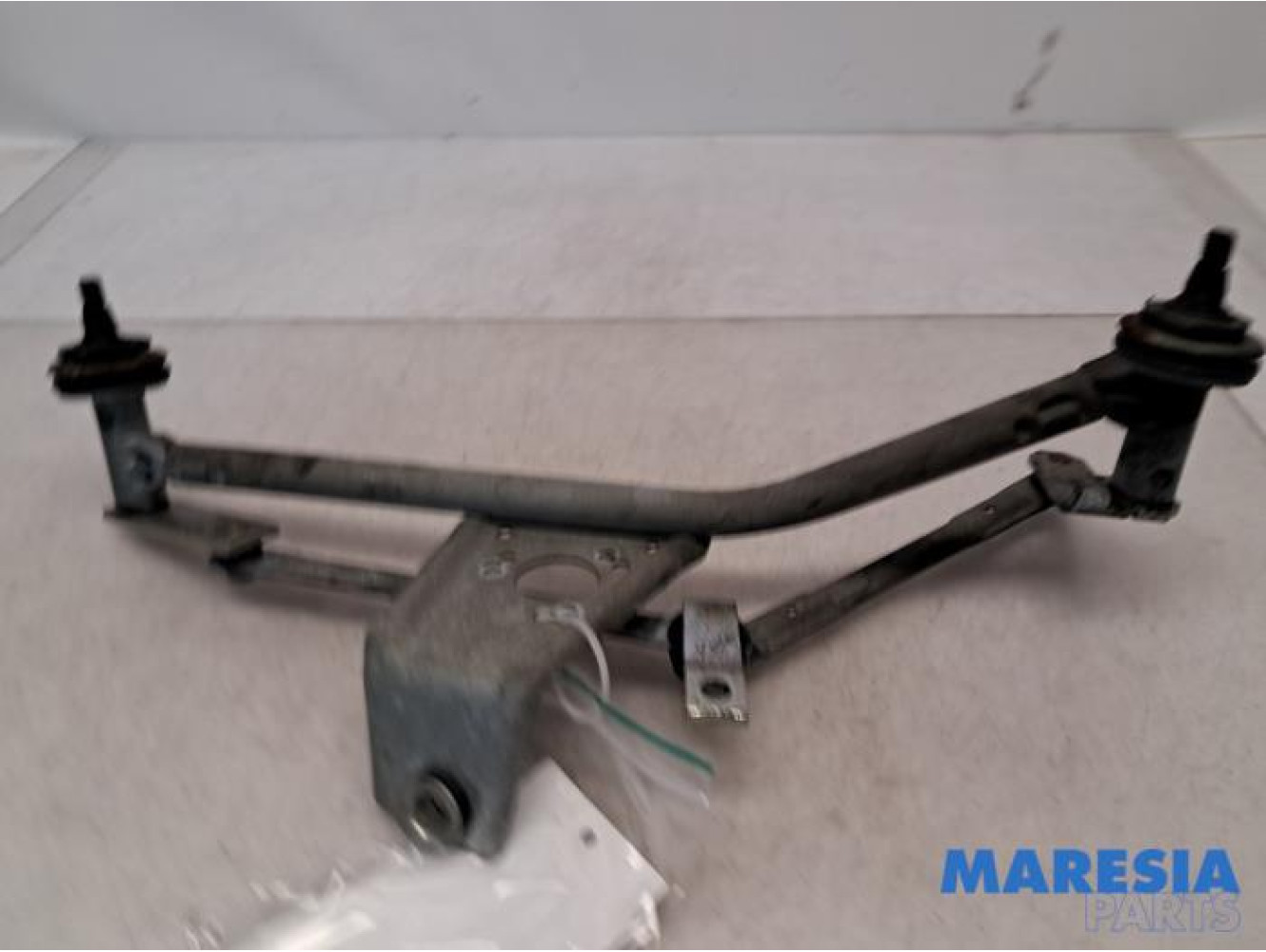 Peugeot - 206 PLUS - Wiper mechanism