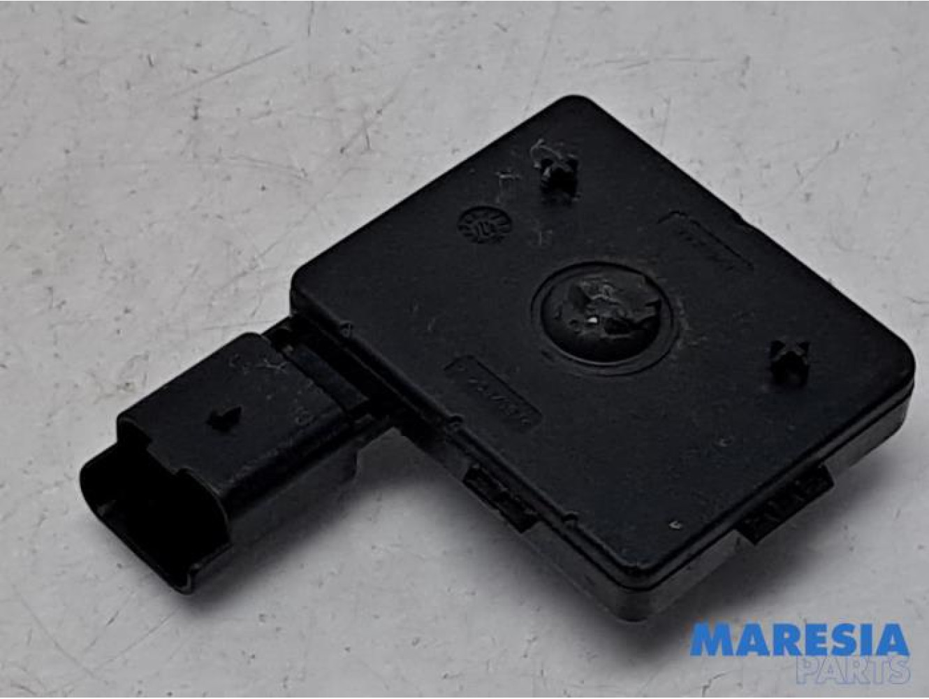 Renault - Megane - Keyless entry antenna