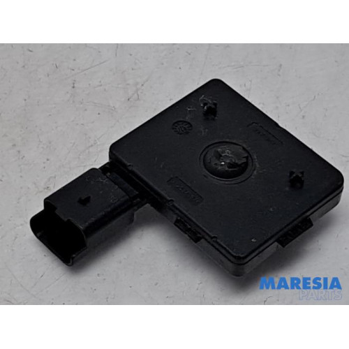 Renault - Megane - Keyless Entry-Antenne