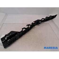 Renault - Talisman - Rear bumper bracket central