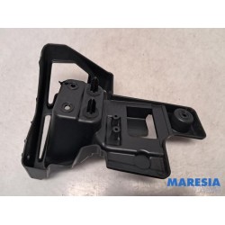 Renault - Talisman - Rear bumper bracket central