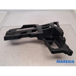 Renault - Talisman - Rear bumper bracket central