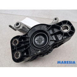 Renault - Talisman - Engine mount