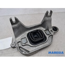 Renault - Talisman - Engine mount
