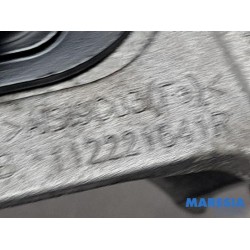 Renault - Talisman - Engine mount