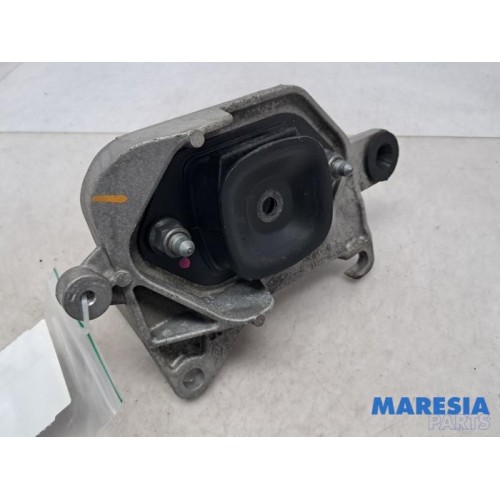 Renault - Talisman - Engine mount