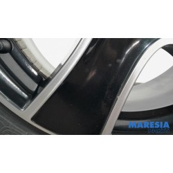 Renault - Clio - Sportvelgenset + banden