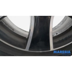 Renault - Clio - Sportvelgenset + banden