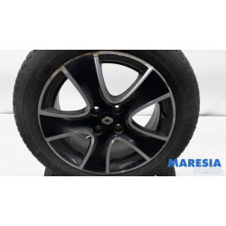Renault - Clio - Sportvelgenset + banden