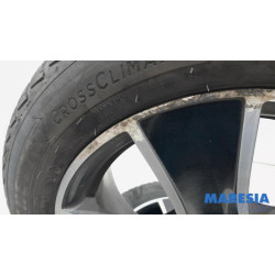 Renault - Clio - Sportvelgenset + banden