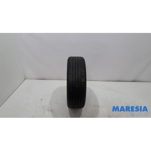 Peugeot - 207 - Tyre