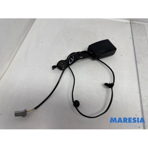 Fiat - Punto - Front seatbelt buckle, left