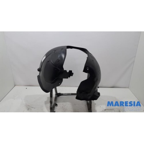 Citroen - C4 Picasso - Wheel arch liner