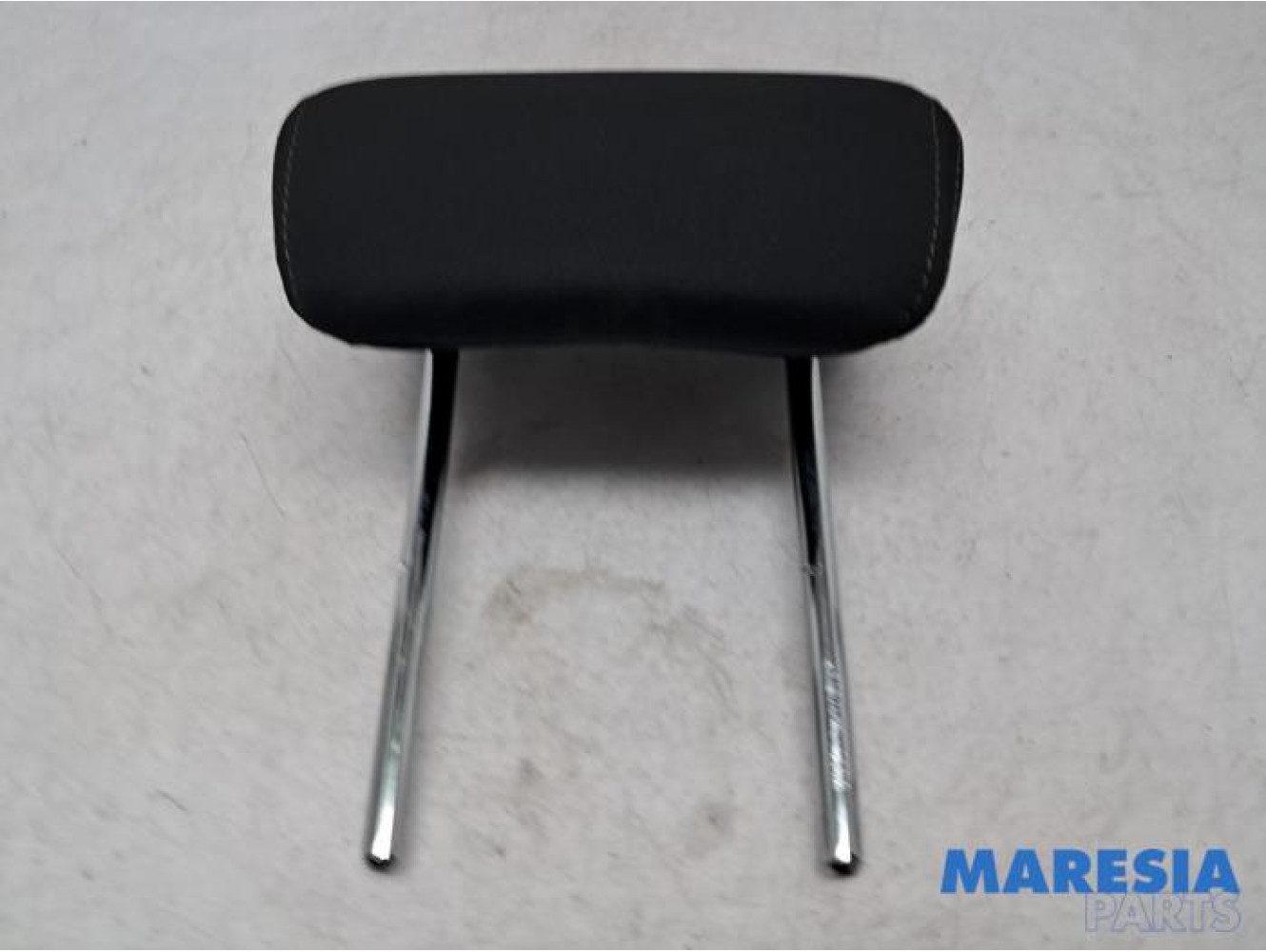 Alfa Romeo - Giulietta - Headrest