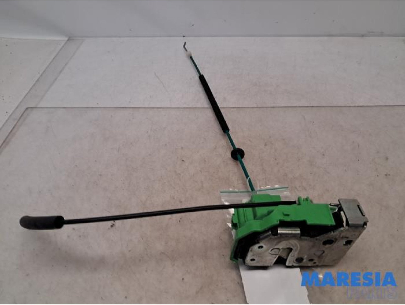Alfa Romeo - Giulietta - Front door lock mechanism 4-door, right