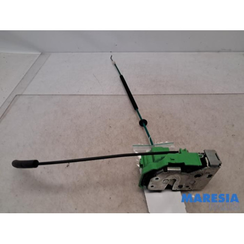Alfa Romeo - Giulietta - Front door lock mechanism 4-door, right