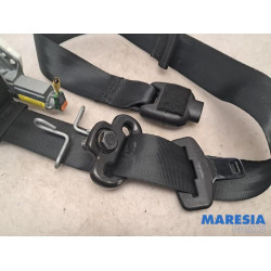 Alfa Romeo - Giulietta - Front seatbelt, right