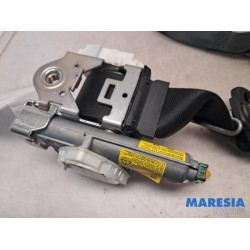 Alfa Romeo - Giulietta - Front seatbelt, right